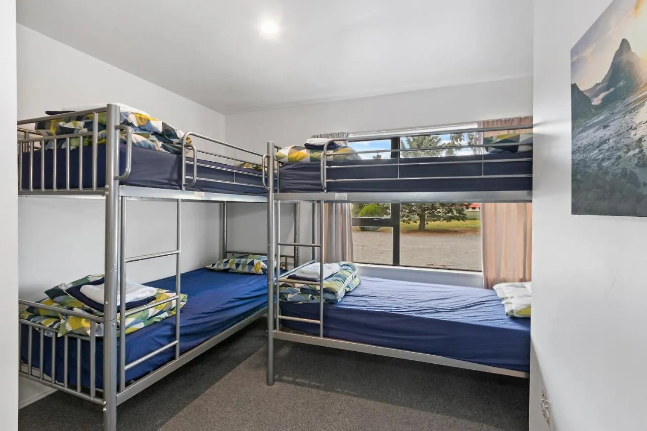 ****  North South Holiday Park Christchurch New Zealand