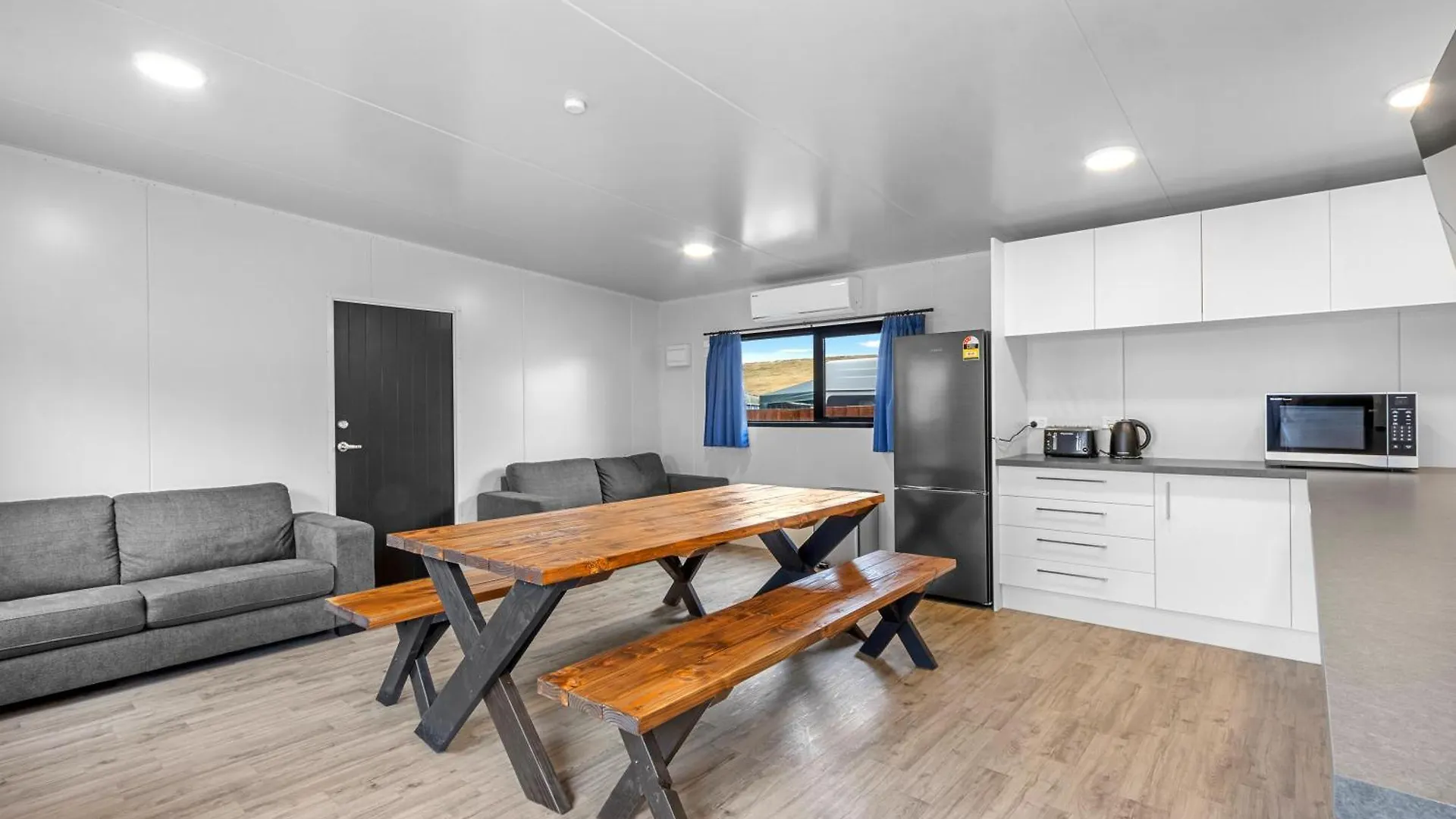 ****  North South Holiday Park Christchurch New Zealand